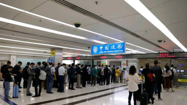 恢復(fù)通關(guān)半年，中山港客運(yùn)口岸超28萬(wàn)人次出入境