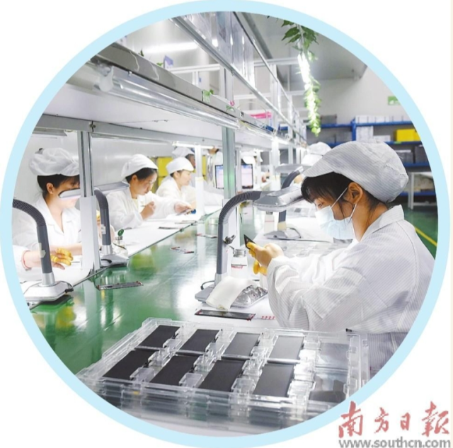 惠州市縱勝電子材料有限公司的生產(chǎn)線。