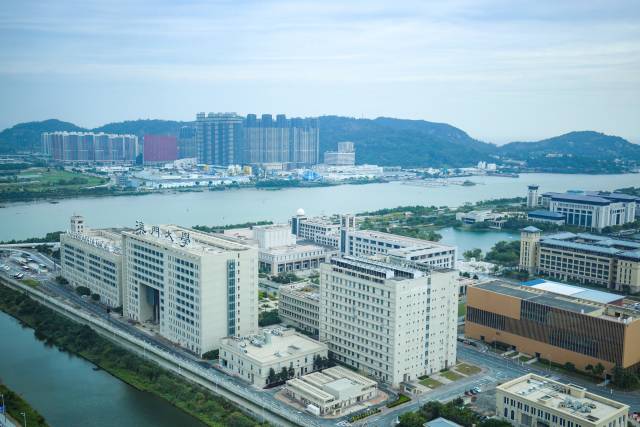 俯瞰澳門大學(xué)。 