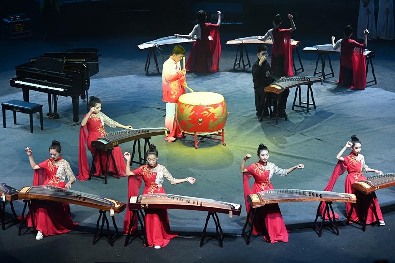 2024年1月21日，廣州，“第二屆粵港澳大灣區(qū)青少年音樂周”頒獎(jiǎng)典禮在廣州融創(chuàng)大劇院舉行。