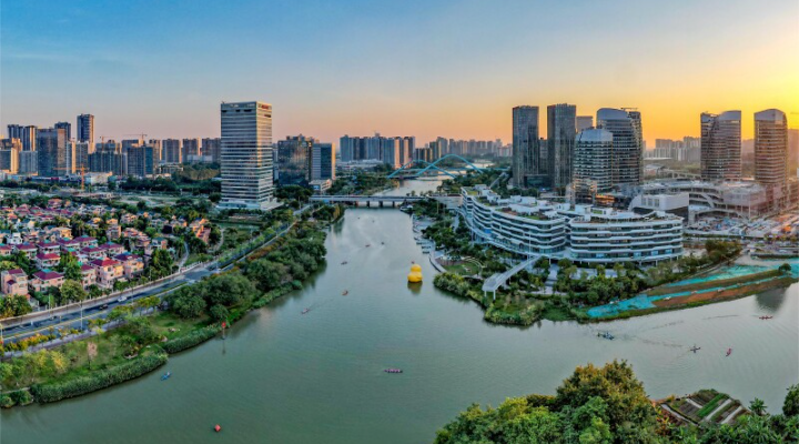 梁振英率團“廣州南沙行”，聚焦與香港合作共贏