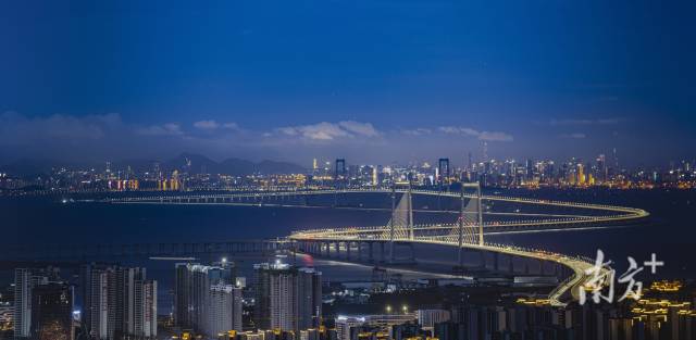 深中通道全景。