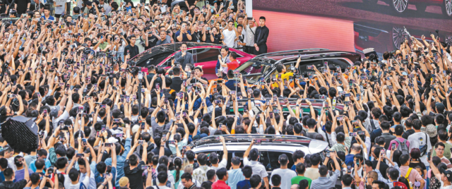 2024年粵港澳大灣區(qū)車展。深圳特區(qū)報(bào)記者 何龍 攝