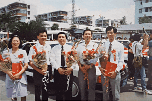 1992年，珠海在全國(guó)首開(kāi)重獎(jiǎng)科技人才先河的歷史。