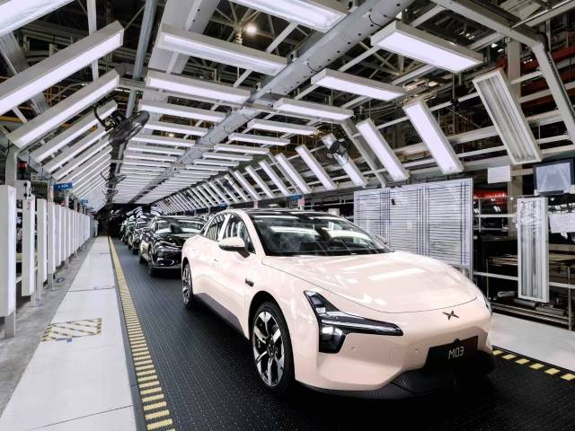 小鵬汽車MONA M03上市22天下線超萬(wàn)輛。受訪企業(yè)供圖