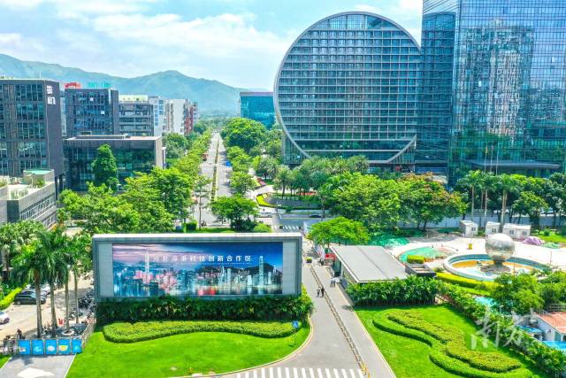 廣東將充分依托橫琴、前海、南沙、河套國(guó)家重大戰(zhàn)略平臺(tái)，攜手港澳共建具有國(guó)際影響力的生產(chǎn)性服務(wù)業(yè)高地。
