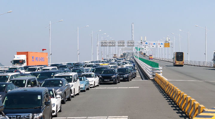 港珠澳大橋珠海公路口岸驗(yàn)放出入境旅客超750萬(wàn)人次