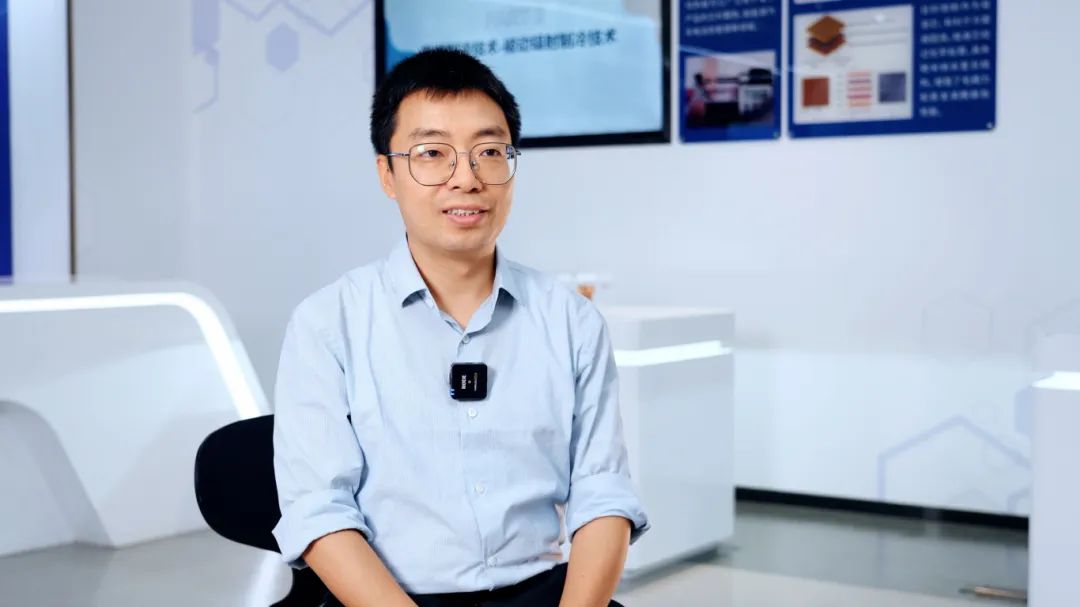 朱龍潛接受采訪。李卓軒攝