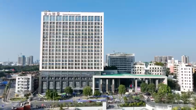 佛山復(fù)星禪誠醫(yī)院是佛山市首家入選“港澳藥械通”的指定醫(yī)療機(jī)構(gòu)。